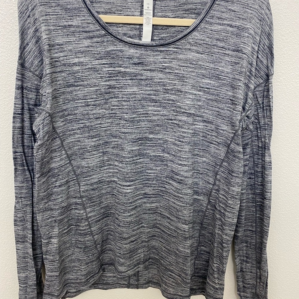 lululemon athletica Heathered Long Sleeve Top in Size 10